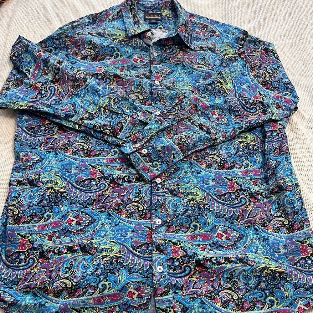 Cremieux Premium Demin Men’s Shirt
Size 2LB